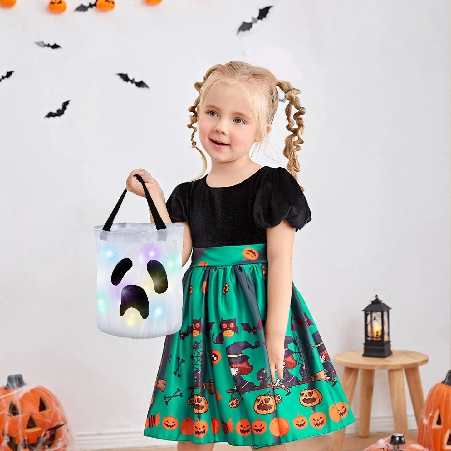 LED Light-Up Halloween Candy Bag – Foldable Pumpkin & Ghost Trick-or-Treat Tote