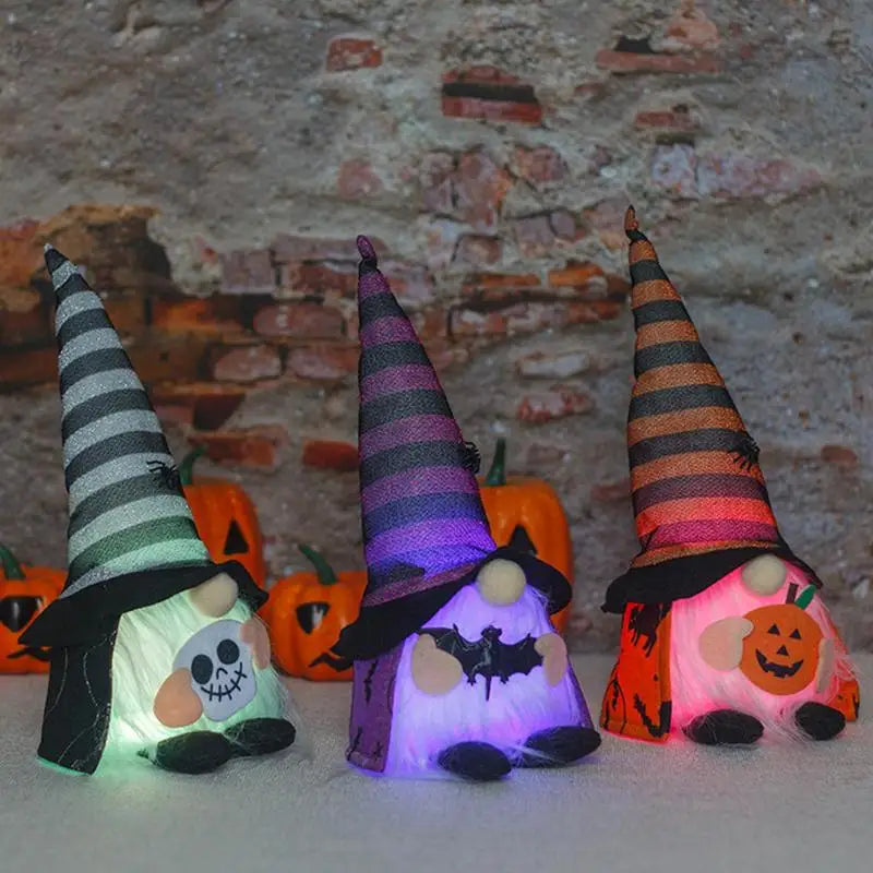 Halloween LED Gnome Decoration – Light-Up Witch Plush Doll with Hat & Pumpkin (Orange/Purple/Black)